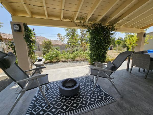 Saint-Saturnin-lès-Apt (84490) Luberon, Saint Saturnin les Apt , belle maison récente de plain pied de 170 m² avec terrain.