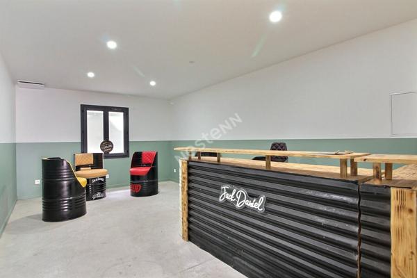 Maison moderne de grand standing de type 5 avec piscine et sous-sol complet