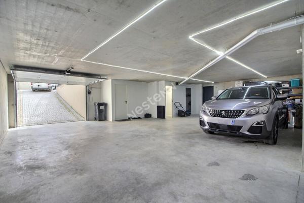 Maison moderne de grand standing de type 5 avec piscine et sous-sol complet