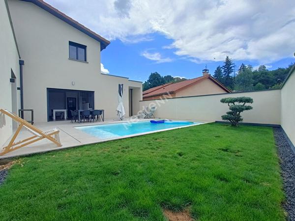 Maison moderne de grand standing de type 5 avec piscine et sous-sol complet