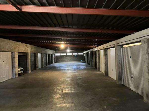 Box de garage fermé proche gare à TROYES