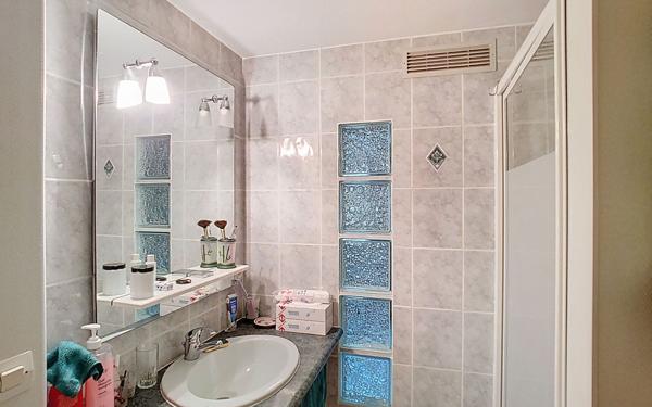 Maison à vendre    5 pièces •  Rezé