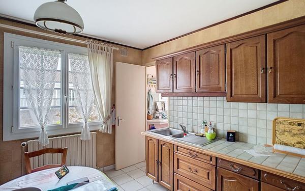 Maison à vendre    5 pièces •  Rezé