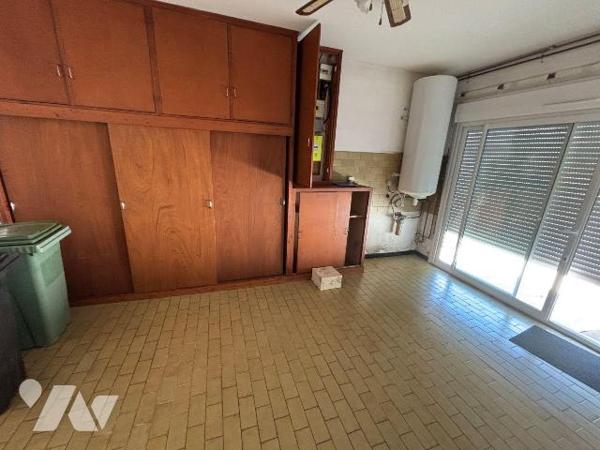 A VENDRE, Gironde, proche Bordeaux, PAREMPUYRE, proche centre, sur un terrain de 1373 m² non di...