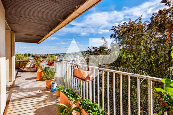 SEVRES BRANCAS - APPARTEMENT DE STANDING 790 000 € **  - Référence  714-S
