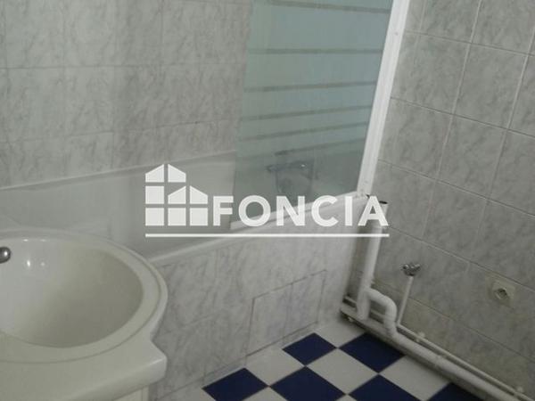 Location Appartement 3 pièces 59.3 m² - 17 RUE CH. DE BEAUVAIS Limay 78520