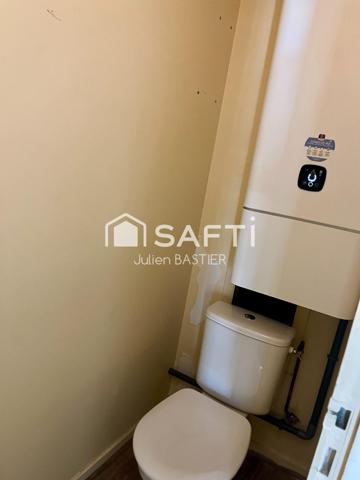 Bordeaux centre - Hôpital Saint André - Grand T2 de 63m2 avec une chambre, balcon, stationnement