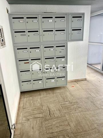 Bordeaux centre - Hôpital Saint André - Grand T2 de 63m2 avec une chambre, balcon, stationnement