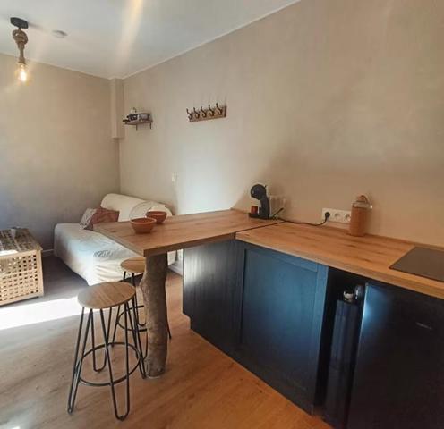 petite maison composée de deux studios