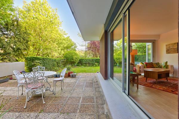 SEVRES RIVE DROITE - APPARTEMENT AVEC JARDIN €595 000 ** - Référence 562-S
