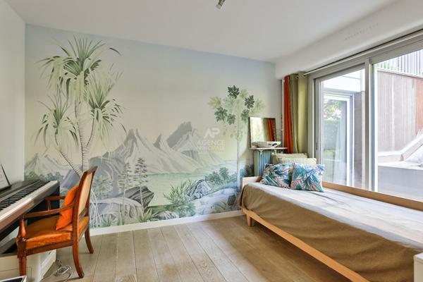 SEVRES RIVE DROITE - APPARTEMENT AVEC JARDIN €595 000 ** - Référence 562-S