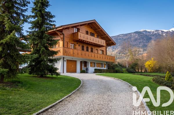 Maison à vendre 8 pièces 230 m² Thoiry