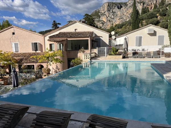 HOTEL RESTAURANT à VENDRE à MOUSTIERS SAINTE MARIE (04) HAUTE-PROVENCE - PARC DU VERDON