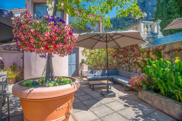 HOTEL RESTAURANT à VENDRE à MOUSTIERS SAINTE MARIE (04) HAUTE-PROVENCE - PARC DU VERDON