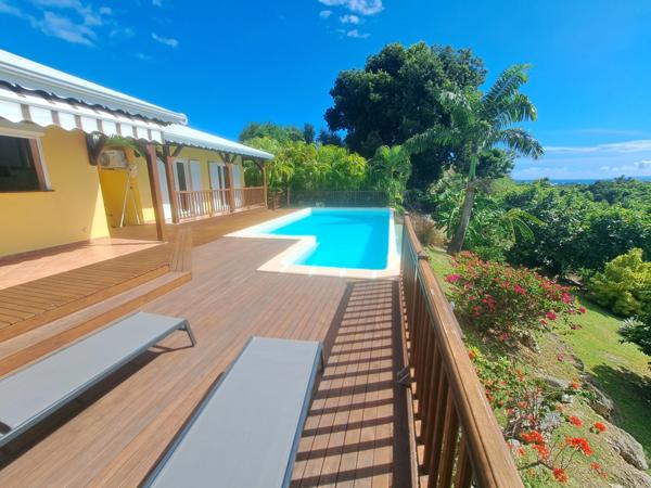 Propriété d’exception à la vue mer panoramique – Élégance créole et art de vivre tropical