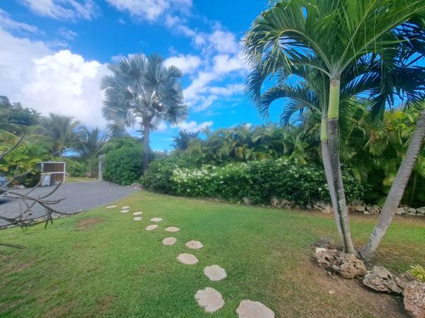 Propriété d’exception à la vue mer panoramique – Élégance créole et art de vivre tropical