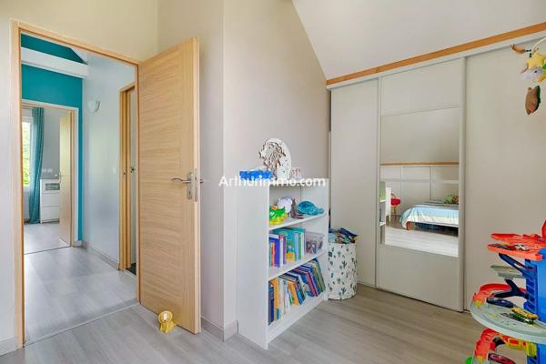 Location                                                      Maison
                        
                     4 pièces                      96 m2                     à Sucy-en-Brie