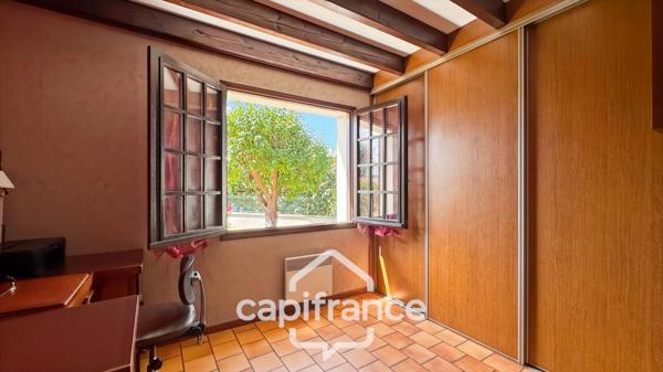 Maison familiale 4 chambres avec piscine, dépendance et garage indépendant – Pomarez centre