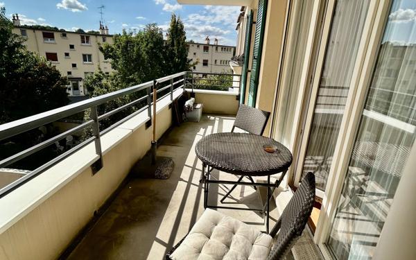 Appartement à vendre    4 pièces • 74,45 m2 Coulommiers