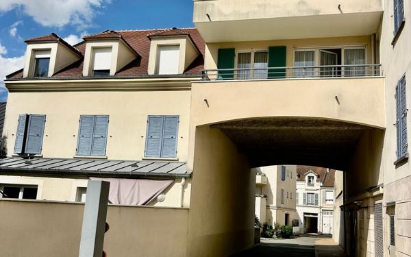 Appartement à vendre    4 pièces • 74,45 m2 Coulommiers