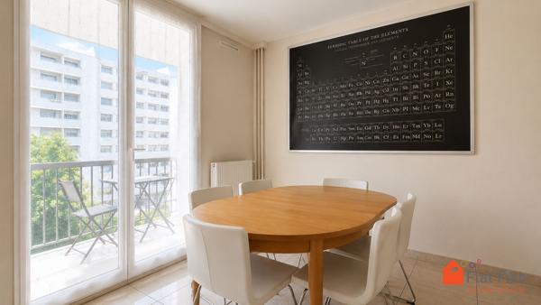 Appartement T4 – 84 m² avec balcon, vue dégagée
