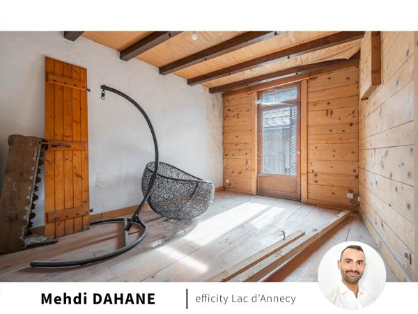 Immeuble
        
        - 200 m² Exclusivité 140 000 € *