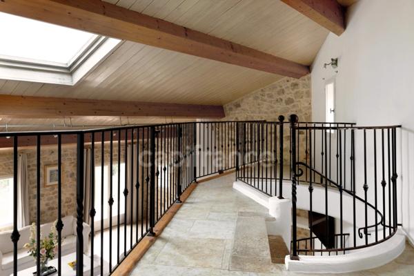 Propriete à vendre 6 pièces GOURDON (06), vue mer, jardin de 6000 m², garage...