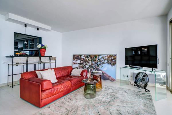 Baie des Anges - APPARTEMENT (55 m²) + TERRASSE + VUE