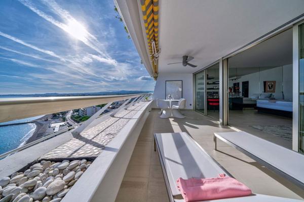 Baie des Anges - APPARTEMENT (55 m²) + TERRASSE + VUE
