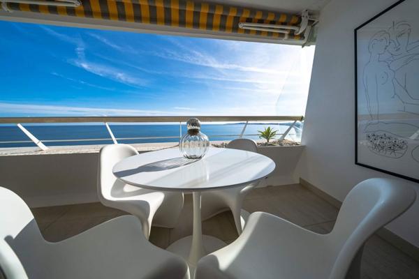 Baie des Anges - APPARTEMENT (55 m²) + TERRASSE + VUE