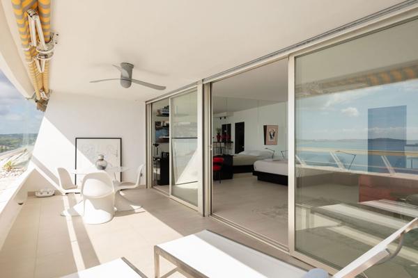 Baie des Anges - APPARTEMENT (55 m²) + TERRASSE + VUE