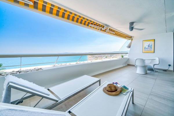 Baie des Anges - APPARTEMENT (55 m²) + TERRASSE + VUE