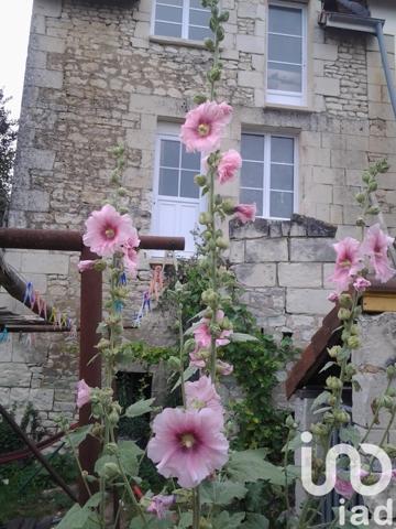 Maison traditionnelle 8 pièces de 180 m² à Thuré (86540)