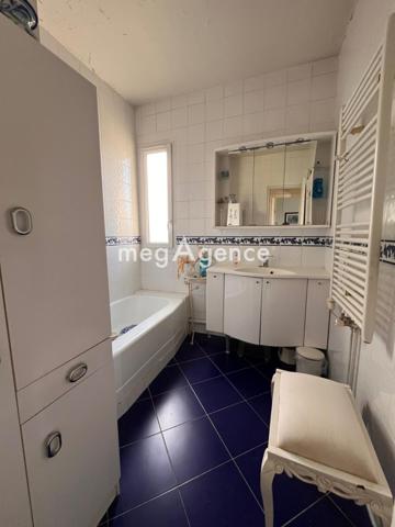 Appartement à SAINT-NOM-LA-BRETECHE, 78860 - 9 pièces 204m²