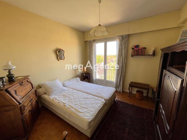 Appartement à SAINT-NOM-LA-BRETECHE, 78860 - 9 pièces 204m²