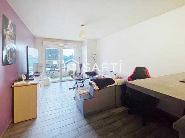 Appartement 2 pièces de 2010 avec place de stationnement