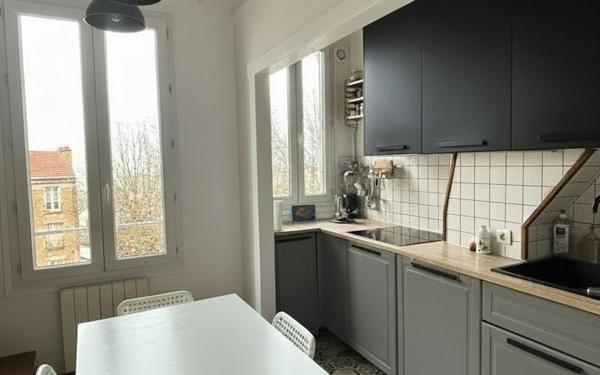 Appartement à vendre    3 pièces • 49,12 m2 Les Lilas