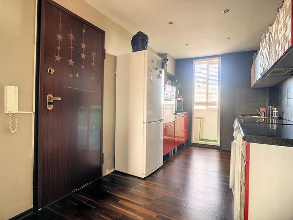 A vendre en exclusivité Appartement 3 pièce(s) 67 m2  avec balcon Secteur Saint-Tronc 13010 Marseille