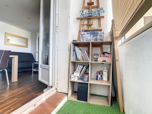 A vendre en exclusivité Appartement 3 pièce(s) 67 m2  avec balcon Secteur Saint-Tronc 13010 Marseille