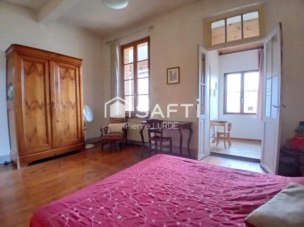 Toulousaine rénovée de 180 m2 avec jardin et garage