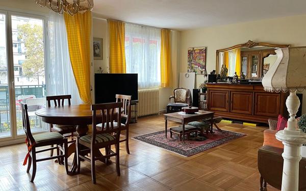 Appartement à vendre    4 pièces • 86 m2 Paris 16