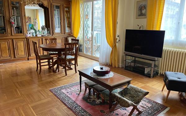Appartement à vendre    4 pièces • 86 m2 Paris 16