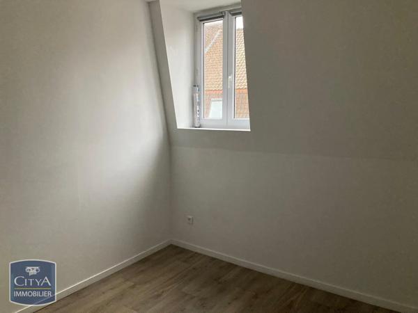 Appartement à louer 3 pièces 73.98m² Armentières (59280)