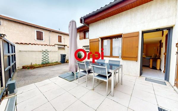 Maison à vendre    4 pièces • 150 m2 Vaulx-en-Velin