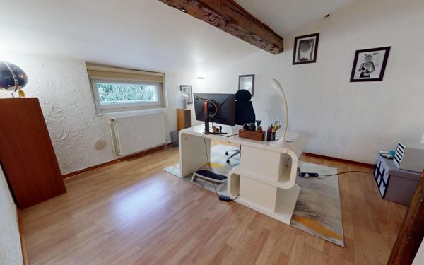 Maison à vendre    4 pièces • 150 m2 Vaulx-en-Velin