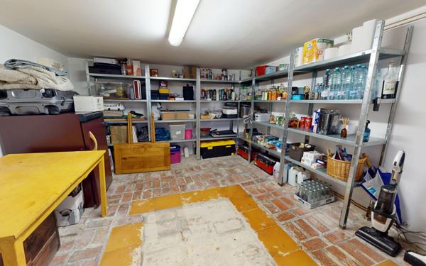 Maison à vendre    4 pièces • 150 m2 Vaulx-en-Velin