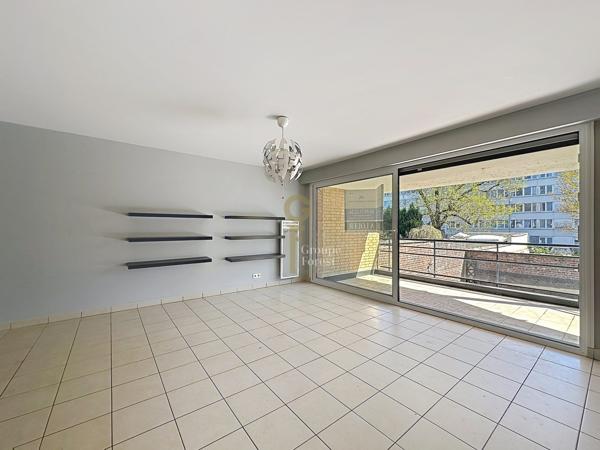 T3 DE 75M2 : 2 CHAMBRES, TERRASSE DE 20M2 ET PARKING
