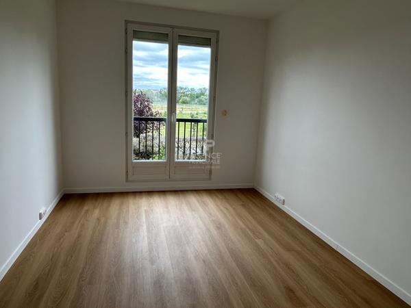 Appartement Maisons-laffitte 2 pièce(s) Loyer 1 250 €/mois charges comprises **  - Référence  13567