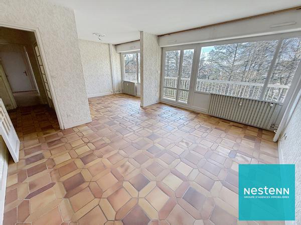 PORTAIL ROUGE ? T5 LUMINEUX AVEC BALCON + GARAGE | OPPORTUNITÉ MARCHÉ À FORT POTENTIEL