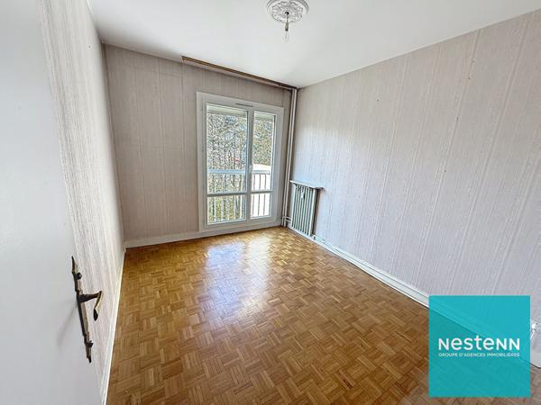 PORTAIL ROUGE ? T5 LUMINEUX AVEC BALCON + GARAGE | OPPORTUNITÉ MARCHÉ À FORT POTENTIEL